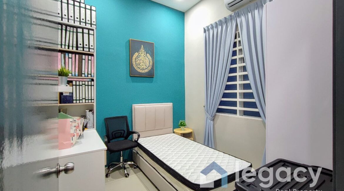 ff18651d-cc51-4a9c-9c9e-52e5c2ca31bf