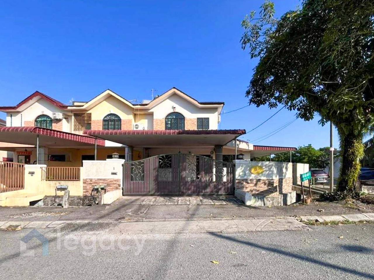 Teres 2 Tingkat Corner Lot Untuk Dijual Di Taman Anda Ipoh