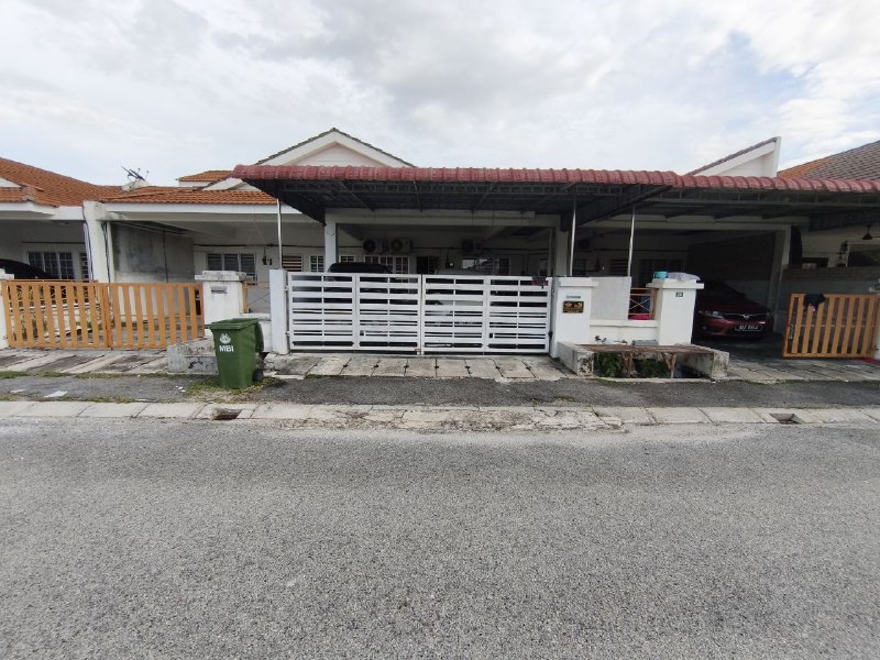 Teres Setingkat Untuk Dijual Di Taman Kinding Raya, Tanjung Rambutan Perak