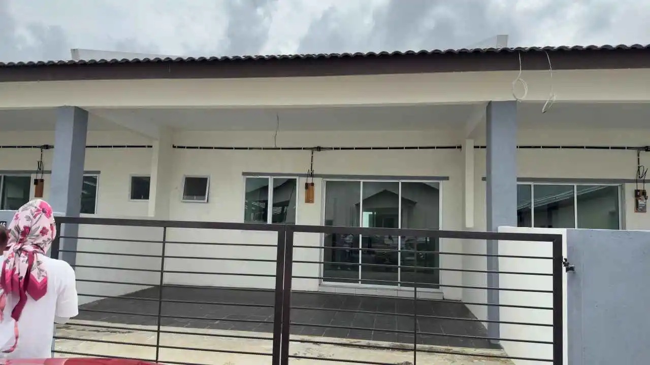 Teres Setingkat Untuk Dijual Di Bandar Lagenda Teluk Intan, Teluk Intan